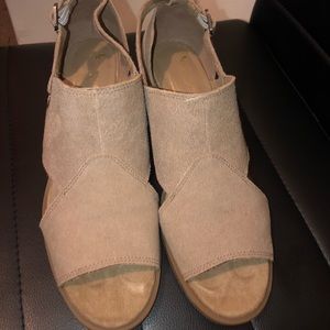 Kookaburra by Ugg ortholite comfort foam insoles